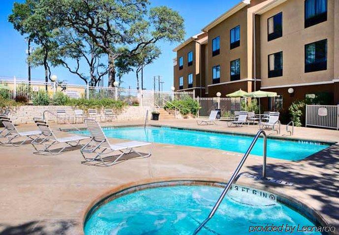 Fairfield & By Marriott Seaworld / Westover Hills